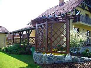 Pergola - pergoly v zahradě (TESAŘSTVÍ KOPEČNÝ) Pergola - pergoly v zahradě (TESAŘSTVÍ KOPEČNÝ)